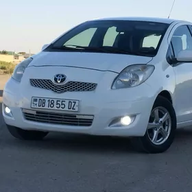 Toyota Yaris 2010