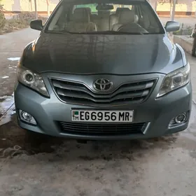 Toyota Camry 2011
