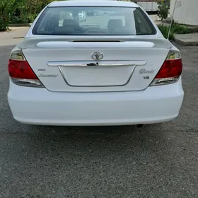 Toyota Camry 2004