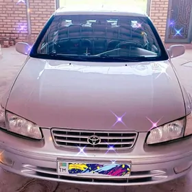Toyota Camry 2000