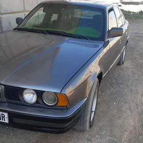 BMW 525 1990