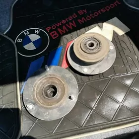 Опорные подушки BMW