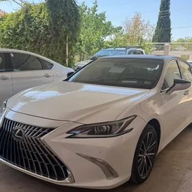 Lexus ES 350 2022