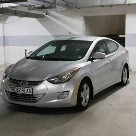 Hyundai Elantra 2011