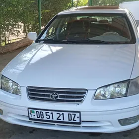 Toyota Camry 1998