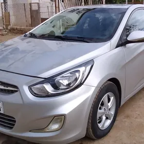 Hyundai Accent 2014
