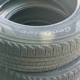 245 60 18