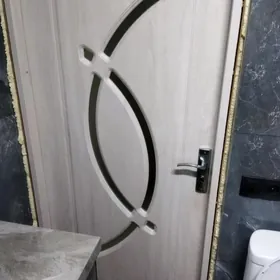 дверь