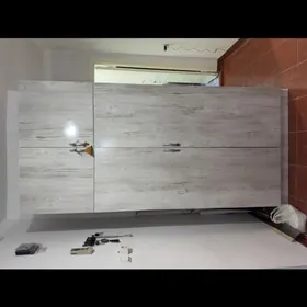 Prihoşka mebel