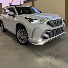 Toyota Highlander 2022
