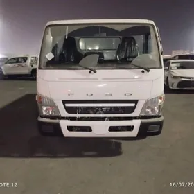 Mitsubishi Canter 2025