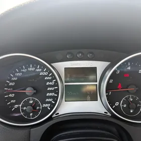 Mercedes-Benz M-Class 2008