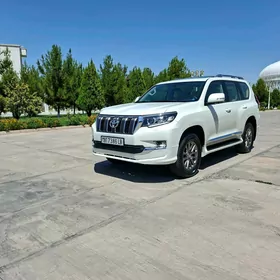 Toyota Land Cruiser Prado 2021