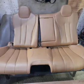 BMW M6 BRAWUN SALON