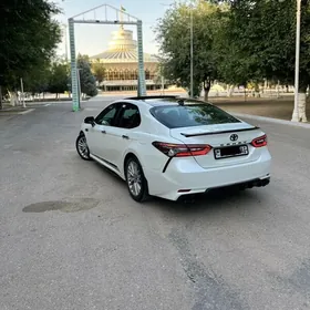 Toyota Camry 2022