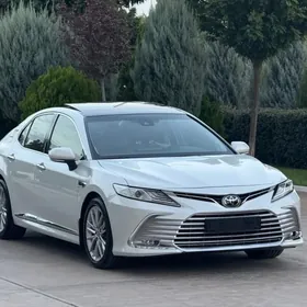 Toyota Camry 2022
