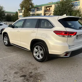 Toyota Highlander 2019