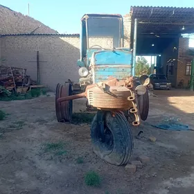 MTZ T-28 1990