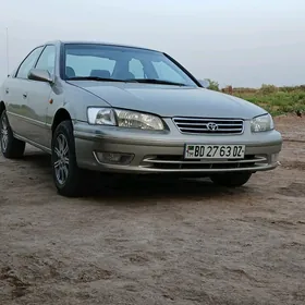 Toyota Camry 2001