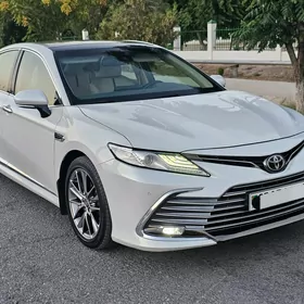 Toyota Camry 2022