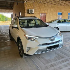 Toyota RAV4 2018
