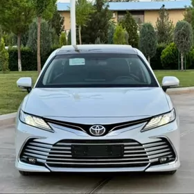 Toyota Camry 2023