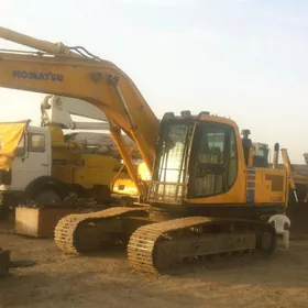 Komatsu PC2000-8 2003