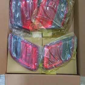 Fara mers W210 yzy magazyn