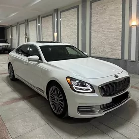 Kia K900 2019
