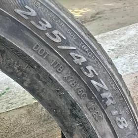 235/45/17