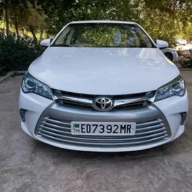 Toyota Camry 2015