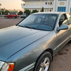 Toyota Avalon 1999