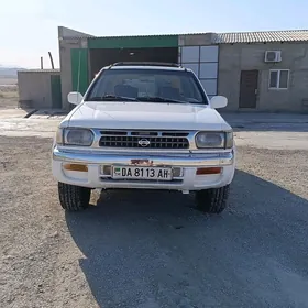 Nissan Pathfinder 1998