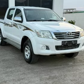 Toyota Hilux 2014