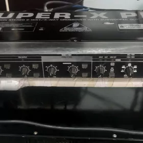 Behringer Krosower