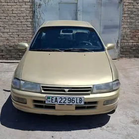 Toyota Carina 1992
