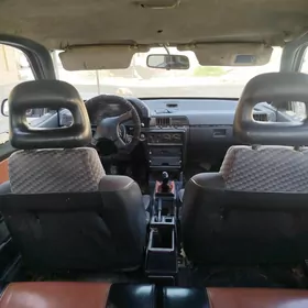 Mitsubishi Carisma 1998