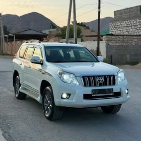 Toyota Land Cruiser Prado 2012
