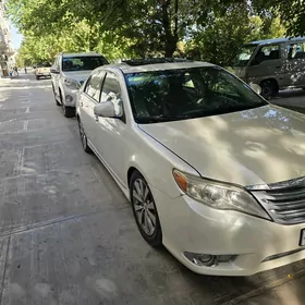 Toyota Avalon 2011