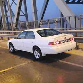 Toyota Camry 1999