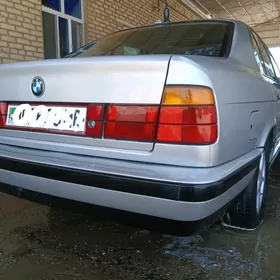 BMW 525 1989