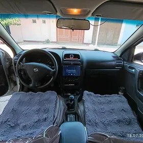 Opel Astra 1999