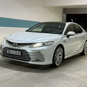 Toyota Camry 2024