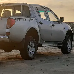 Mitsubishi L200 2007