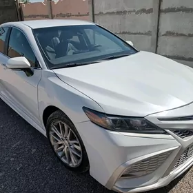 Toyota Camry 2022