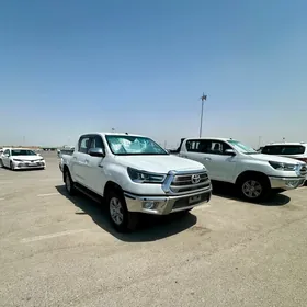 Toyota Hilux 2025
