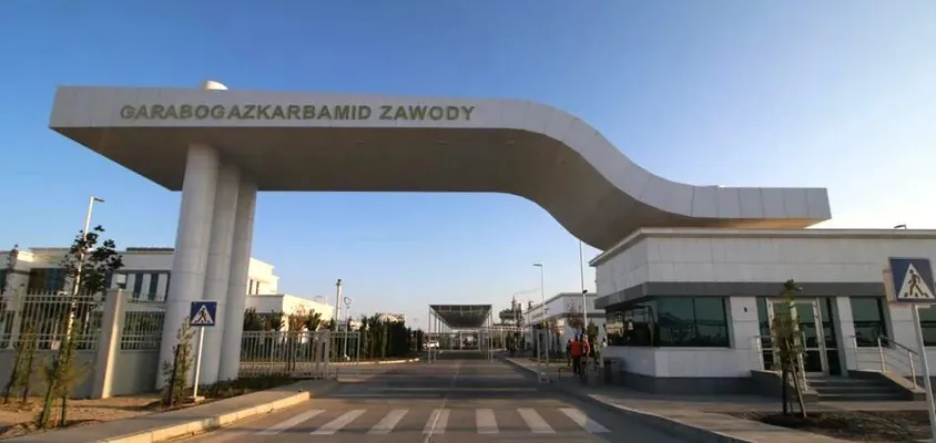 Mitsubishi Heavy Industries "Garabogazkarbamid" zawodyna serwis hyzmaty boýunça şertnama gol çekişdi