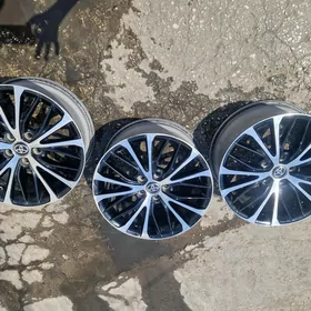 18 camry diska