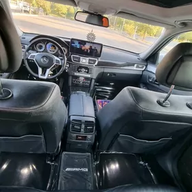 Mercedes-Benz E350 2009