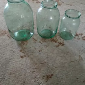 банки разные